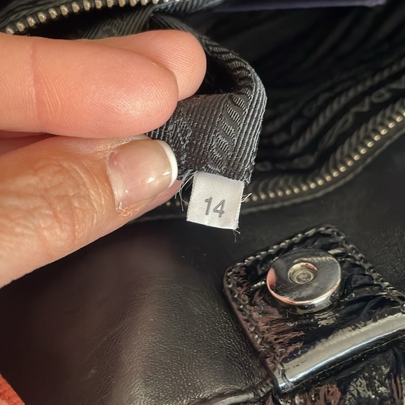 Prada Vernis Gaufre Tote - Picture 7 of 8